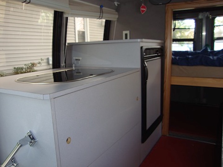CLOSED SINK STOVE