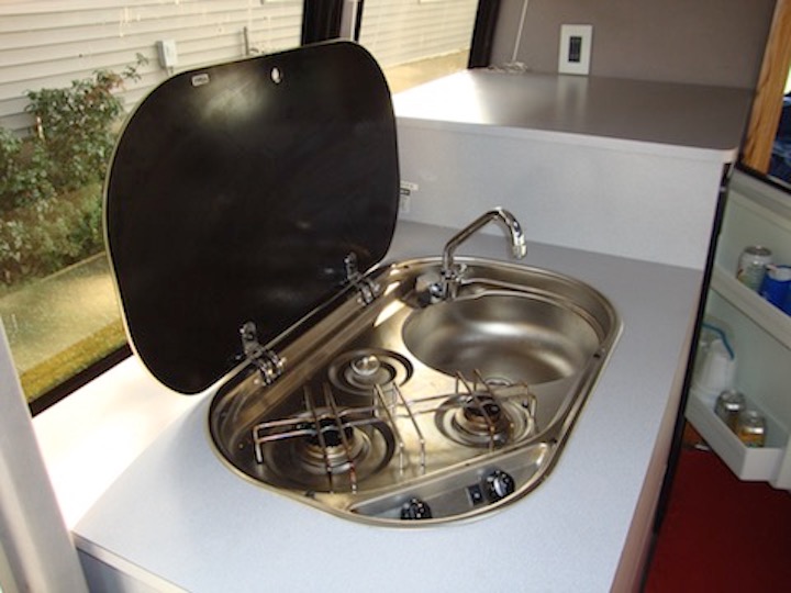 PROPANE STOVE